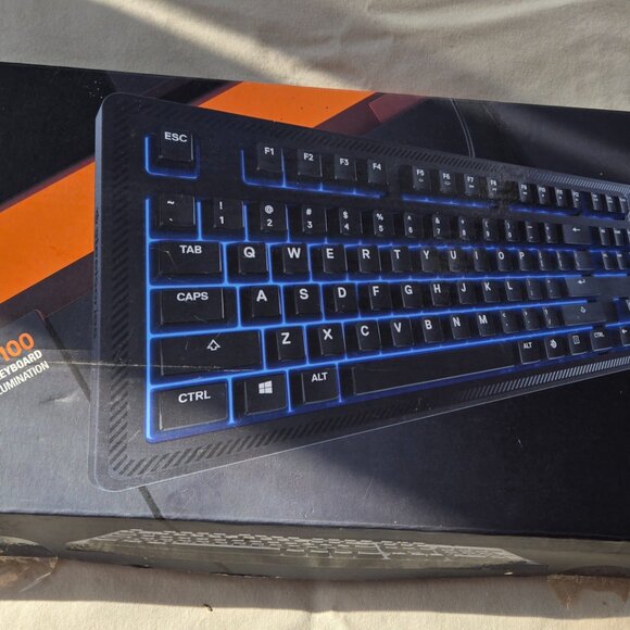 Steelseries APEX 100 Illuminated Gaming Keyboard - Picture 1 of 10